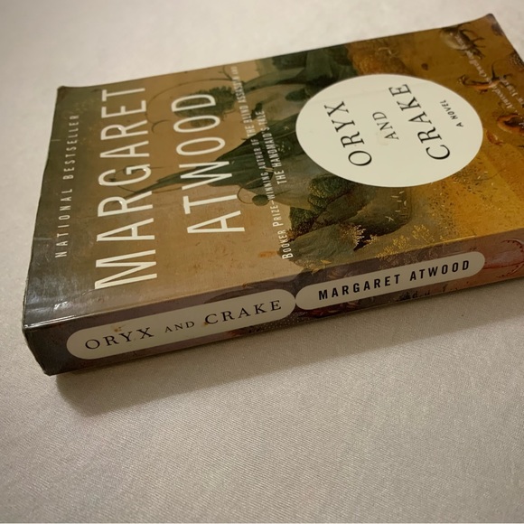 Oryx and Crake: By Margaret Atwood - Picture 2 of 8